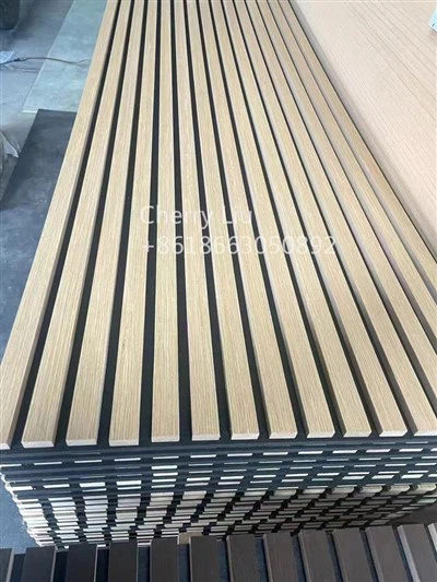 Akustična hrastova plošča iz PET klobučevine